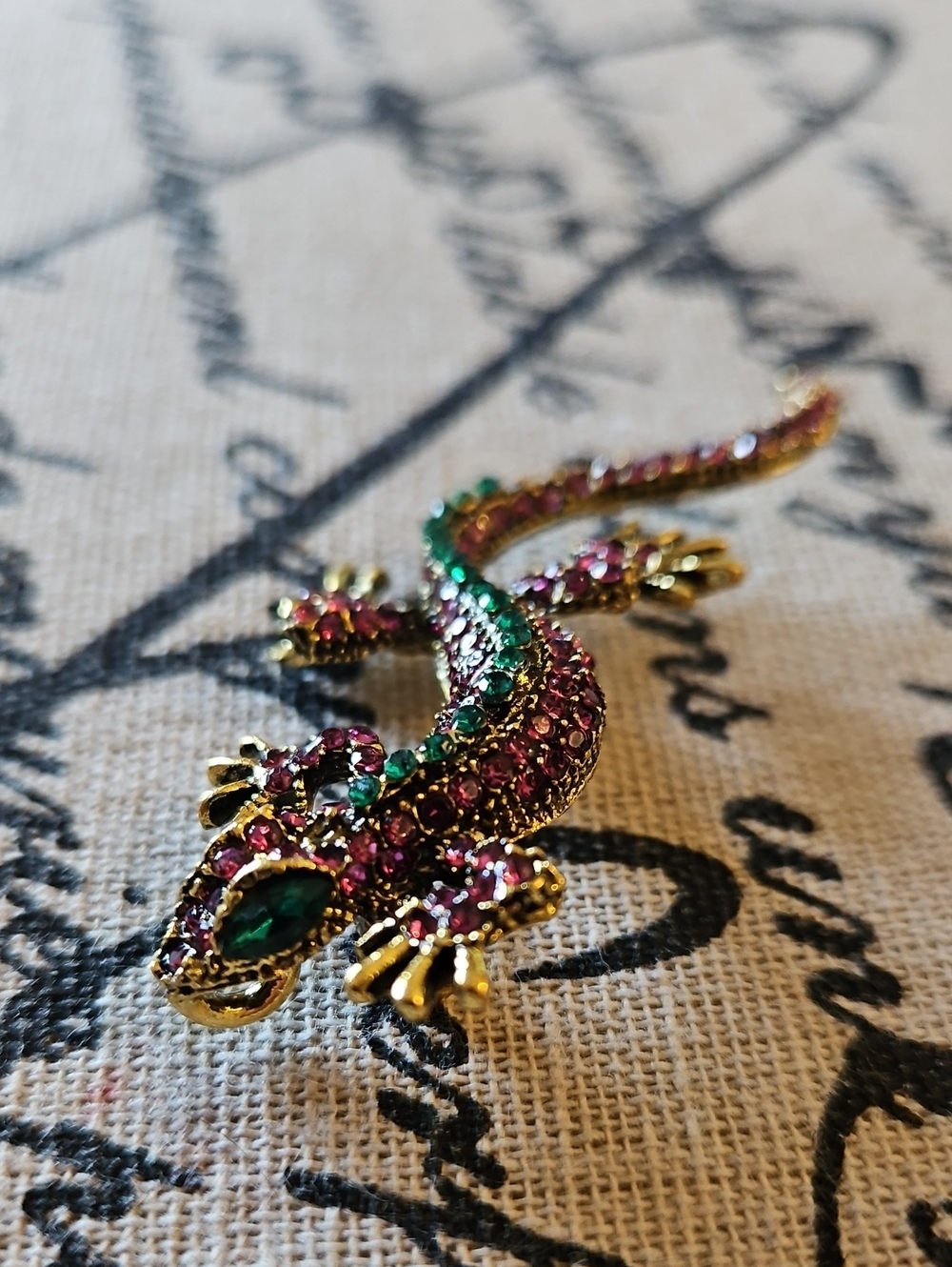 Sparkling Gecko Lizard Brooch in Pink & Teal Rhinestones